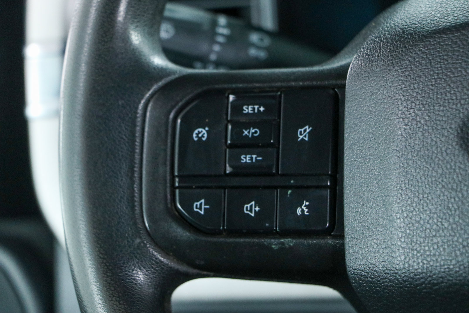 Used 2024 Ford F350 XLT w/ FX4 Off-Road Package AWD/4WD image 14