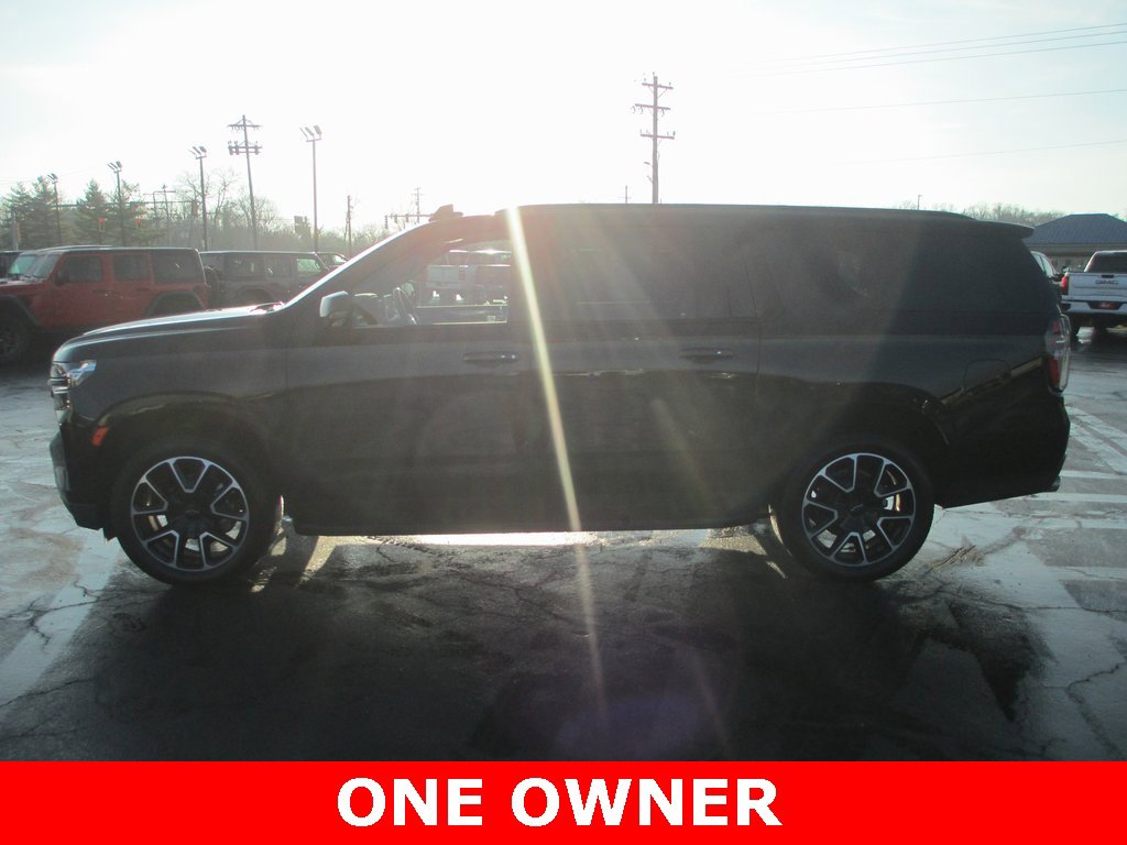 Certified 2024 Chevrolet Suburban RST w/ Sport Performance Package image 9