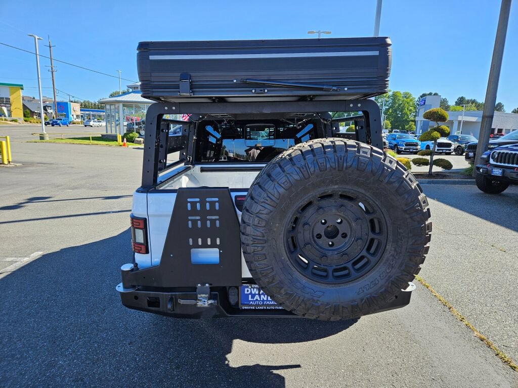 Used 2020 Jeep Gladiator Overland AWD/4WD image 4