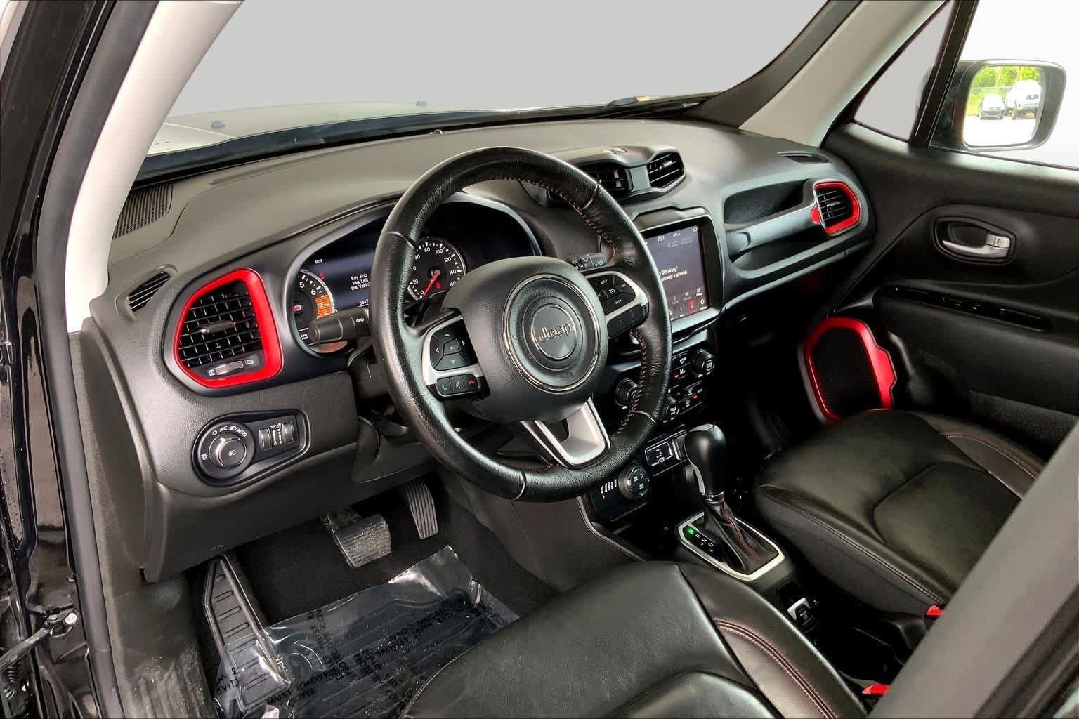Used 2023 Jeep Renegade Trailhawk w/ Sun/Sound Group AWD/4WD image 18
