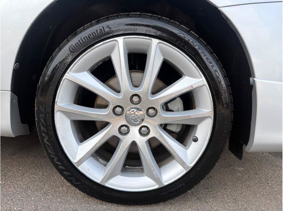 Used 2009 Toyota Matrix XRS FWD image 21