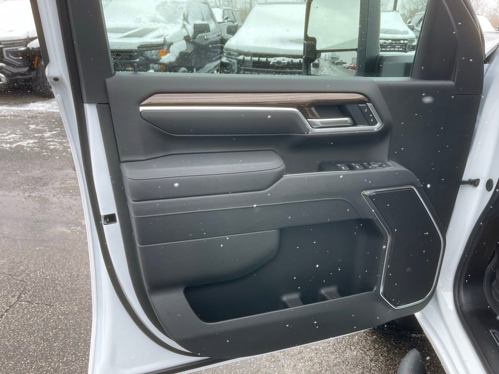 New 2026 Chevrolet Silverado 2500 LT w/ Trail Boss Package image 9