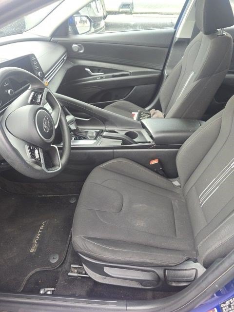 Used 2023 Hyundai Elantra SEL FWD image 7