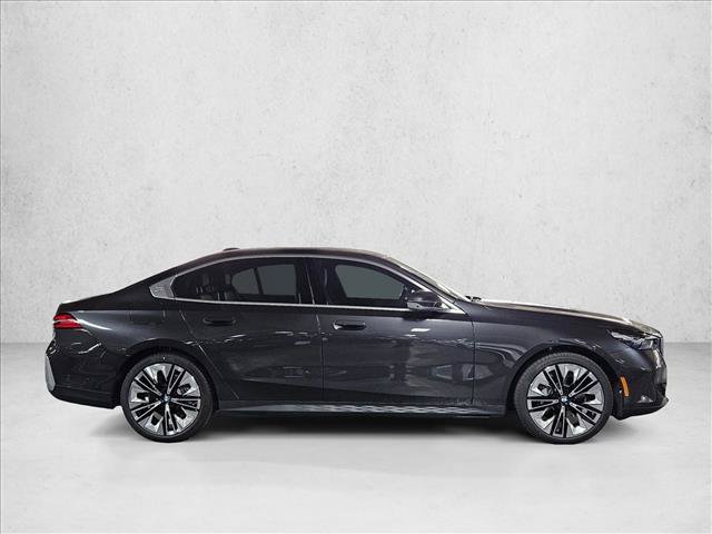 Used 2026 BMW 530i w/ Premium Package RWD image 4
