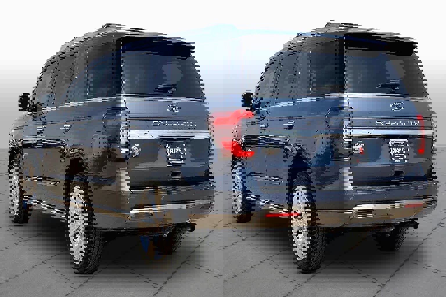 Used 2022 Ford Expedition King Ranch image 11