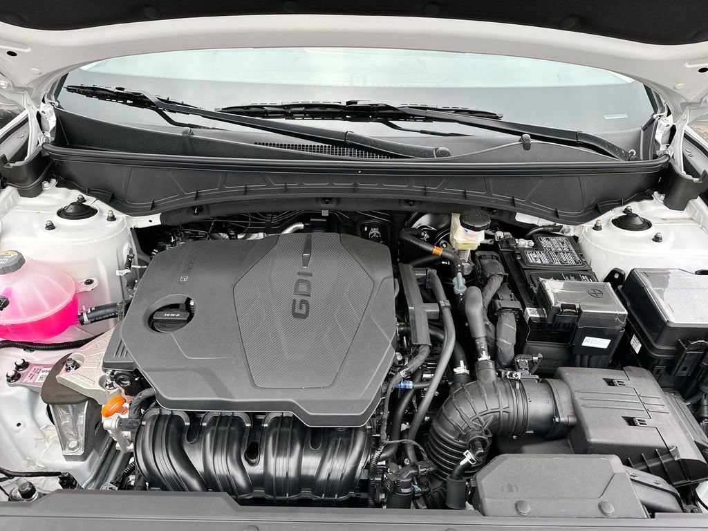Used 2025 Hyundai Tucson SE image 43