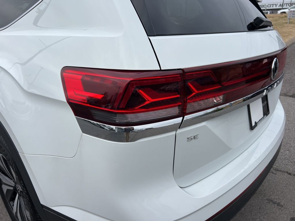 Used 2024 Volkswagen Atlas SE image 13