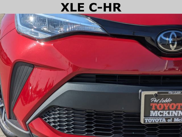 Used 2022 Toyota C-HR XLE image 3
