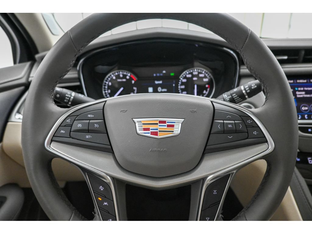Certified 2025 Cadillac XT5 Premium Luxury AWD/4WD image 36