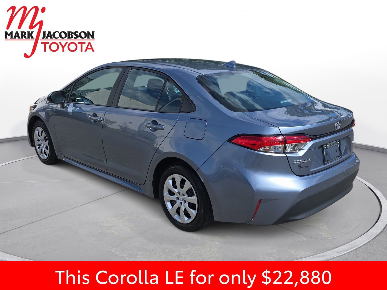 Used 2025 Toyota Corolla LE w/ Convenience Package image 13