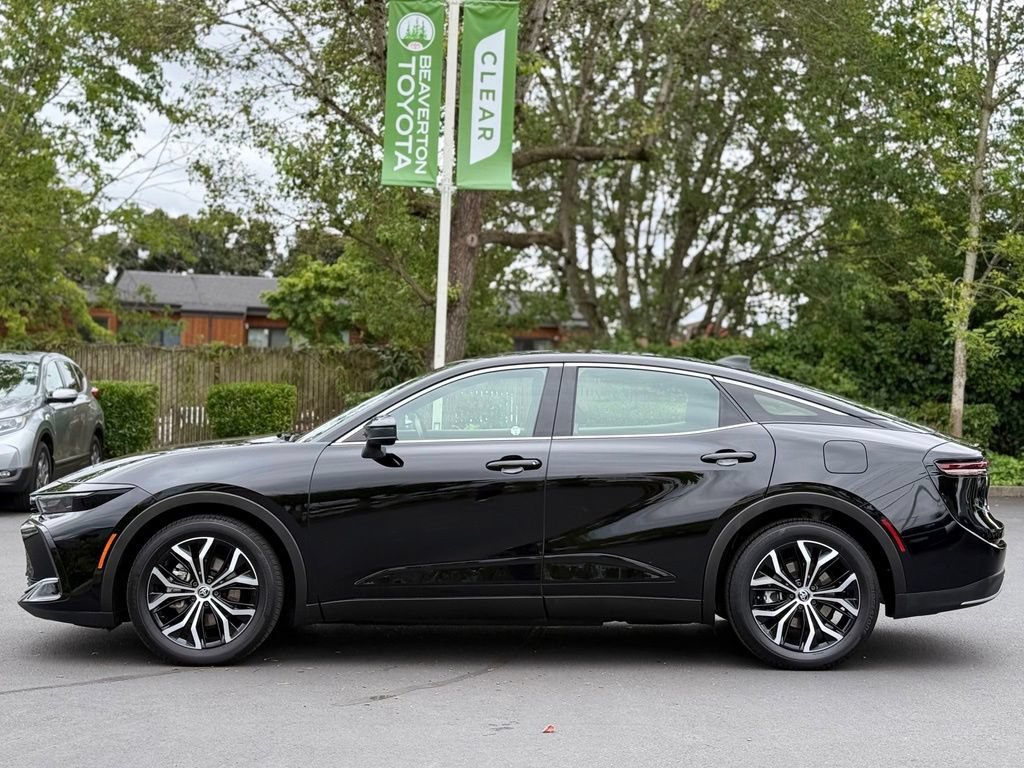 Certified 2023 Toyota Crown AWD/4WD image 2