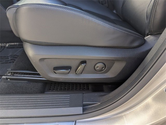 Used 2023 Nissan Rogue SL w/ SL Premium Package image 9