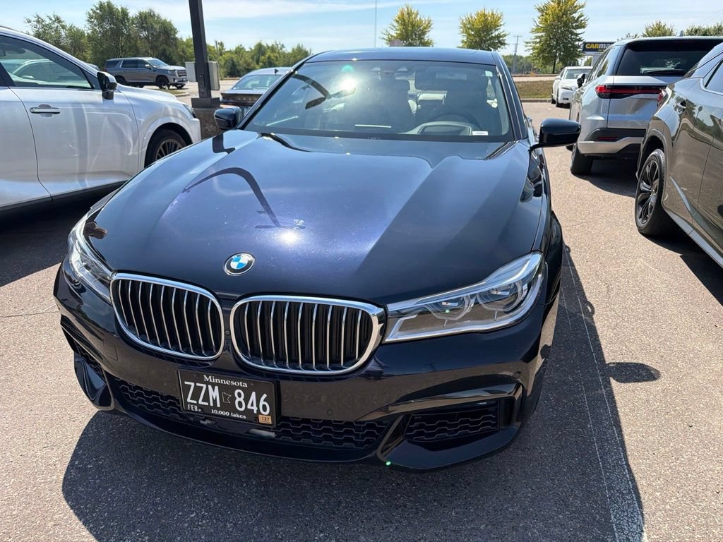 Used 2016 BMW 750i xDrive AWD/4WD image 10