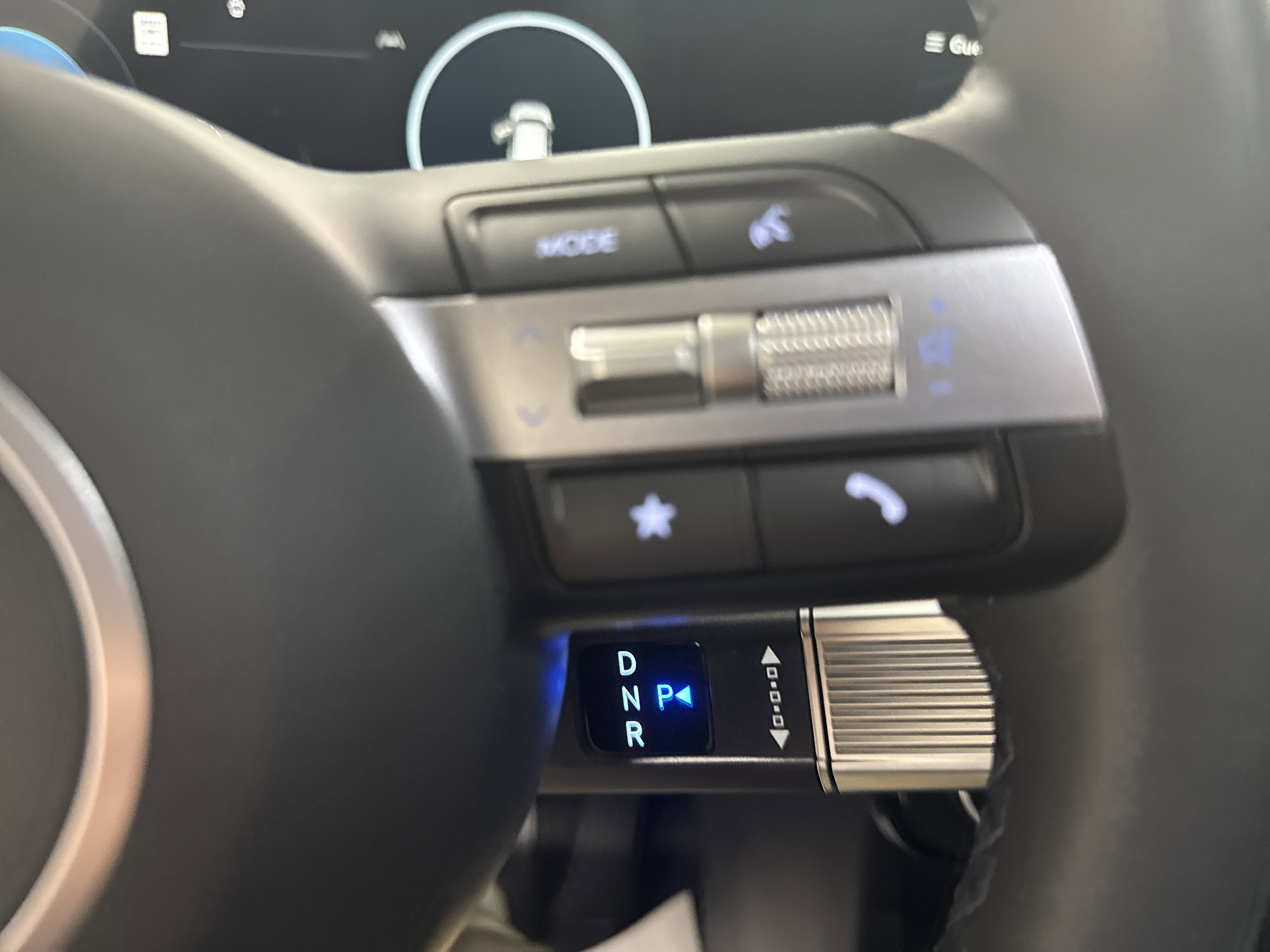 Used 2025 Hyundai Tucson Limited image 19