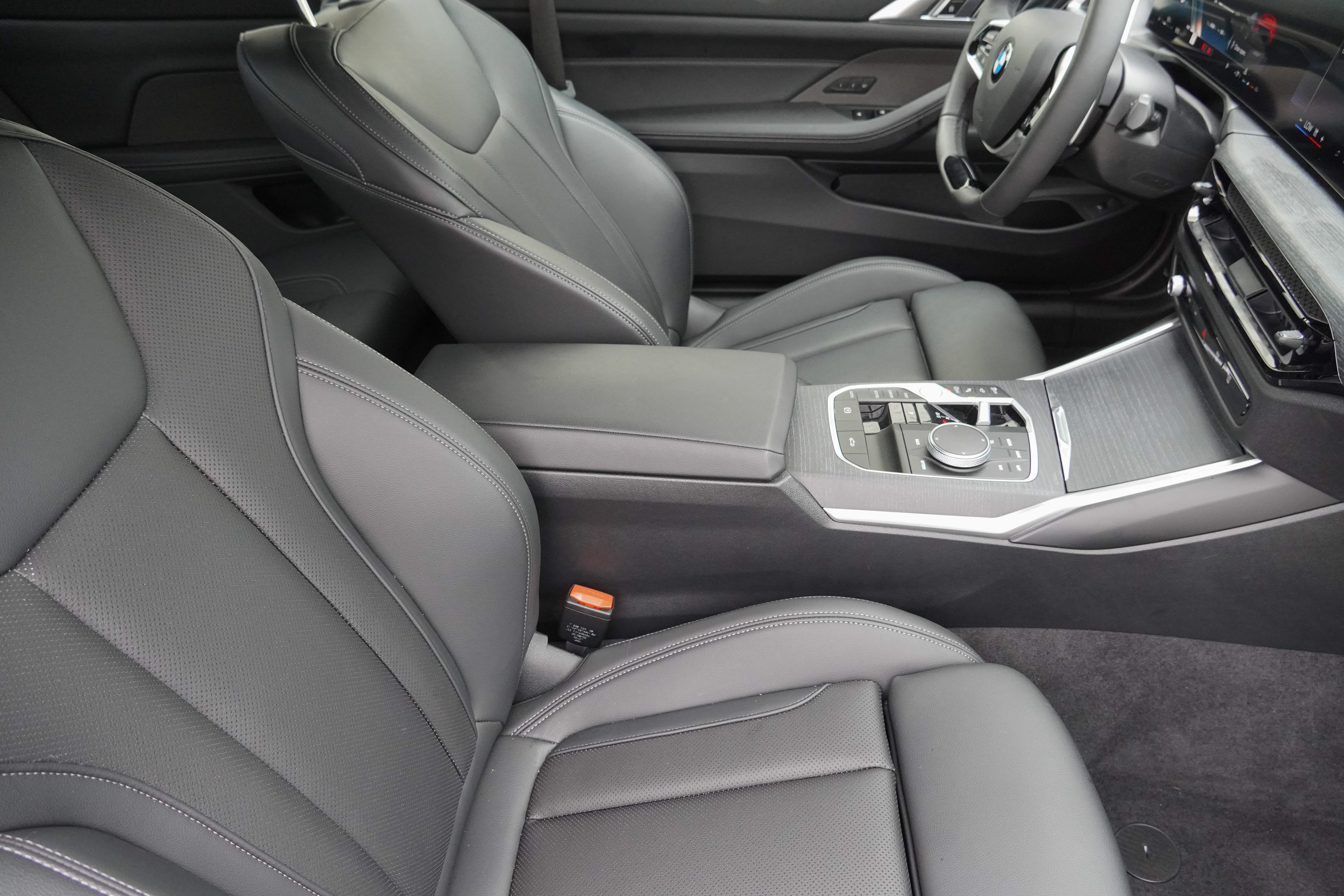 Certified 2026 BMW 430i Convertible RWD image 12