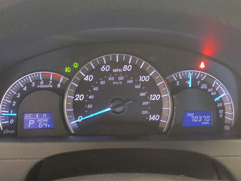 Used 2014 Toyota Camry SE image 23