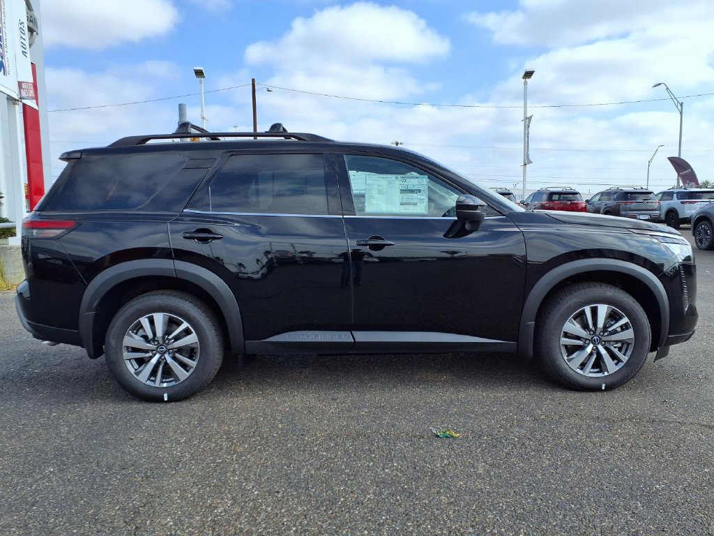 New 2026 Nissan Pathfinder SL AWD/4WD image 8