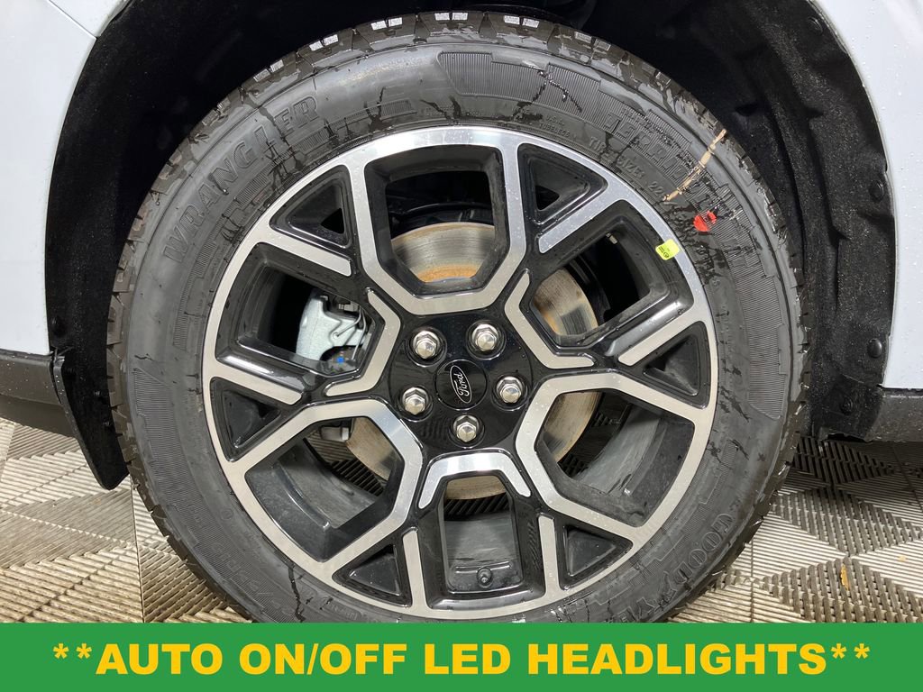 New 2026 Ford Maverick Lariat image 13