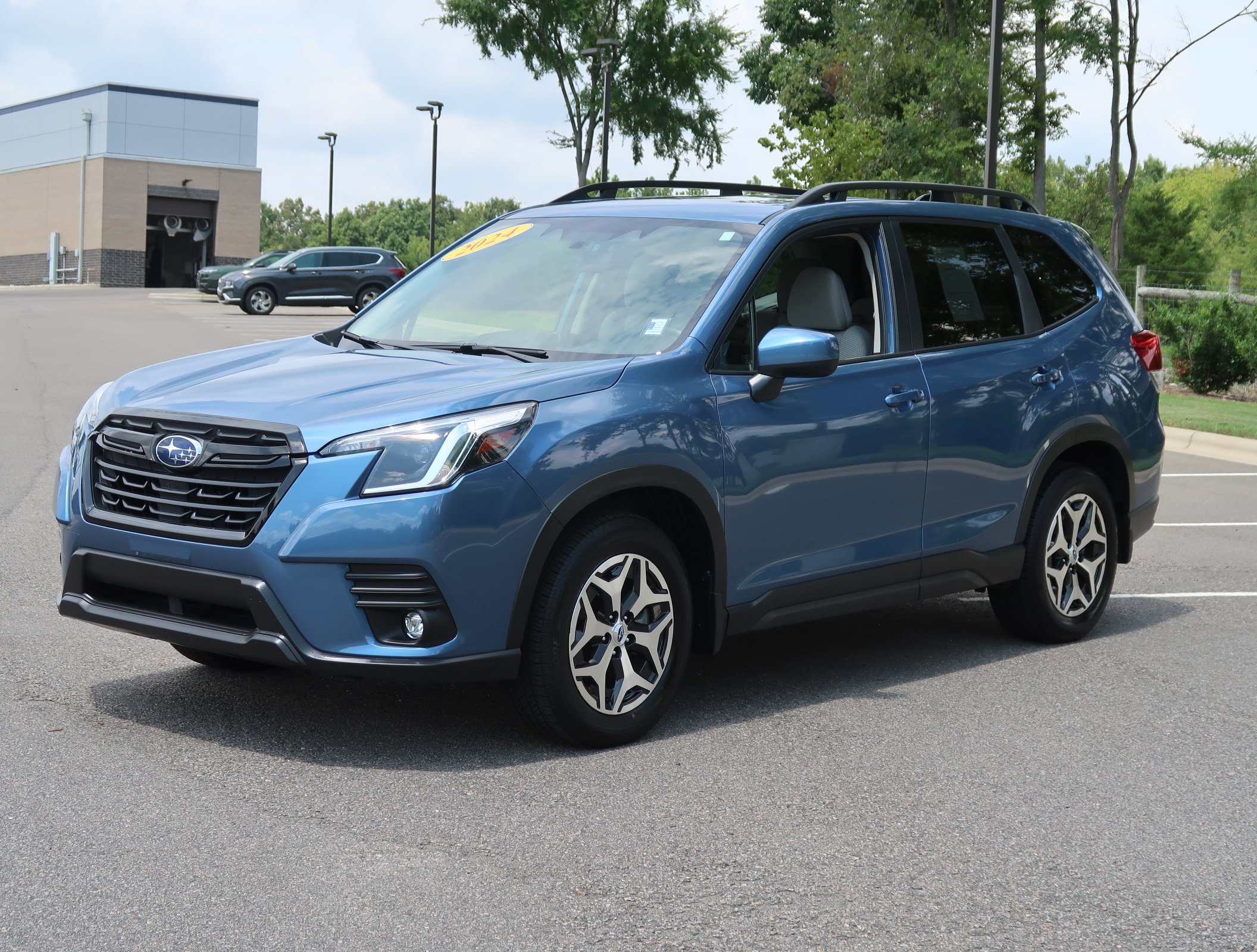 Certified 2024 Subaru Forester Premium AWD/4WD image 3