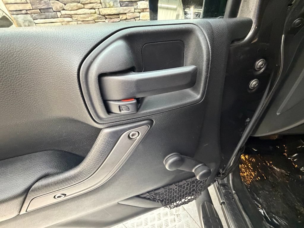 Used 2016 Jeep Wrangler Unlimited Sport w/ Connectivity Group AWD/4WD image 34