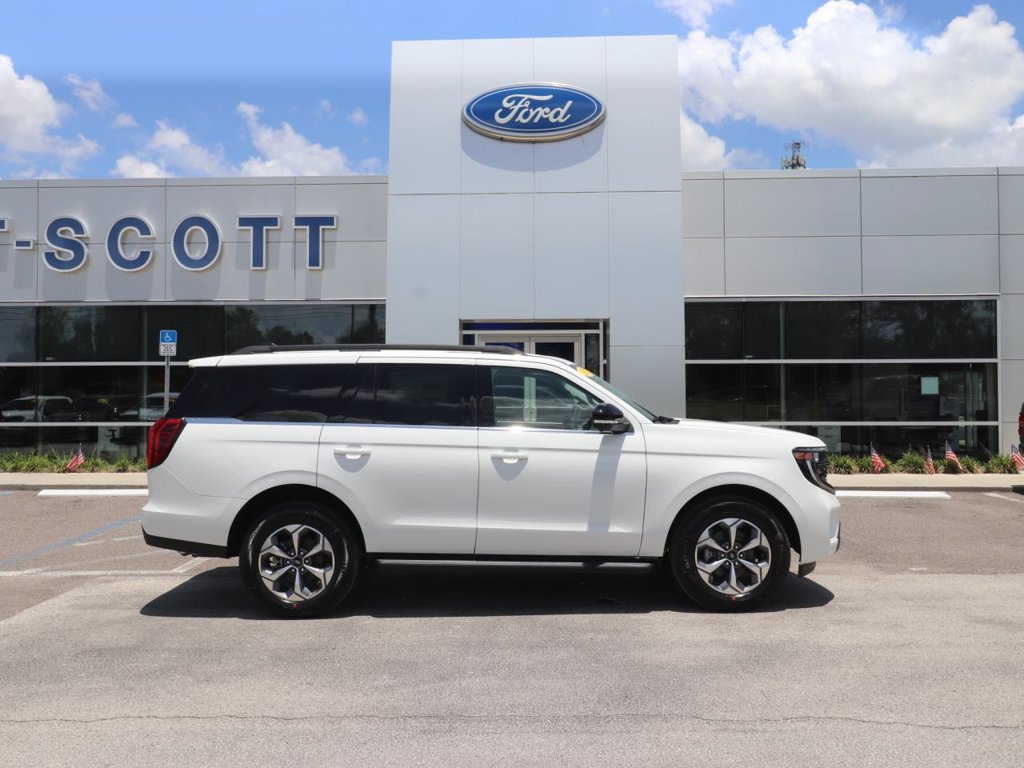 New 2027 Ford Expedition Active RWD image 18