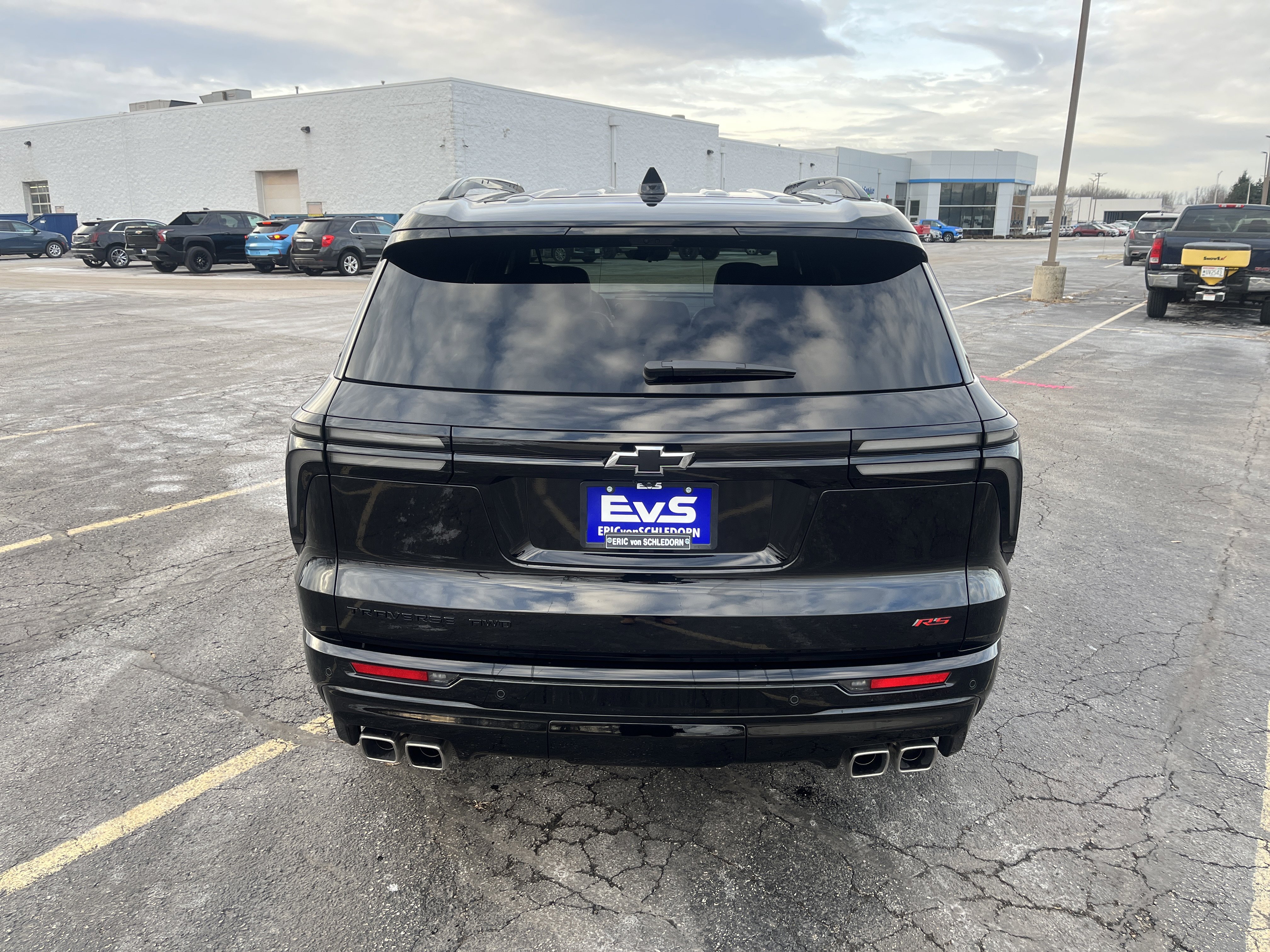 Used 2025 Chevrolet Traverse RS w/ LPO, Floor Liner Package image 5