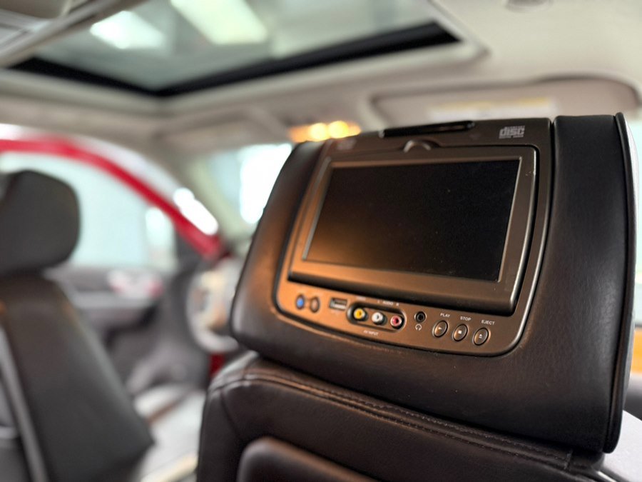 Used 2013 Cadillac Escalade Platinum AWD/4WD image 48