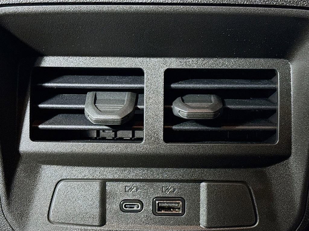 New 2025 GMC Canyon Elevation w/ Convenience Package image 25