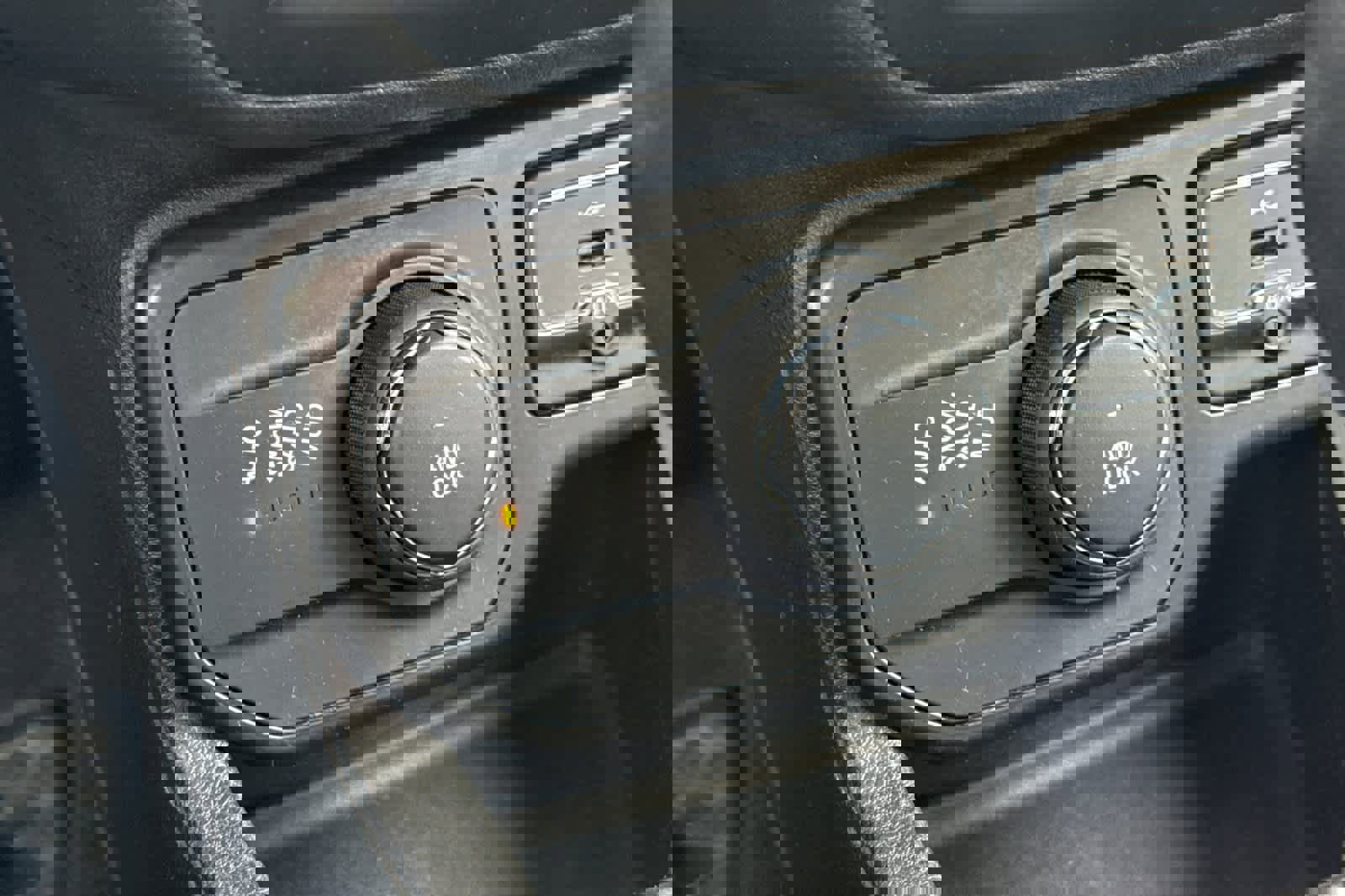 Used 2022 Jeep Renegade Latitude w/ Convenience Group image 32