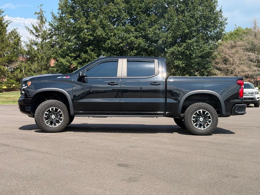 Used 2024 Chevrolet Silverado 1500 ZR2 w/ Technology Package AWD/4WD image 3