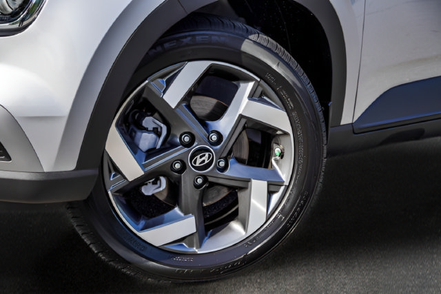 New 2026 Hyundai Venue SEL FWD image 41