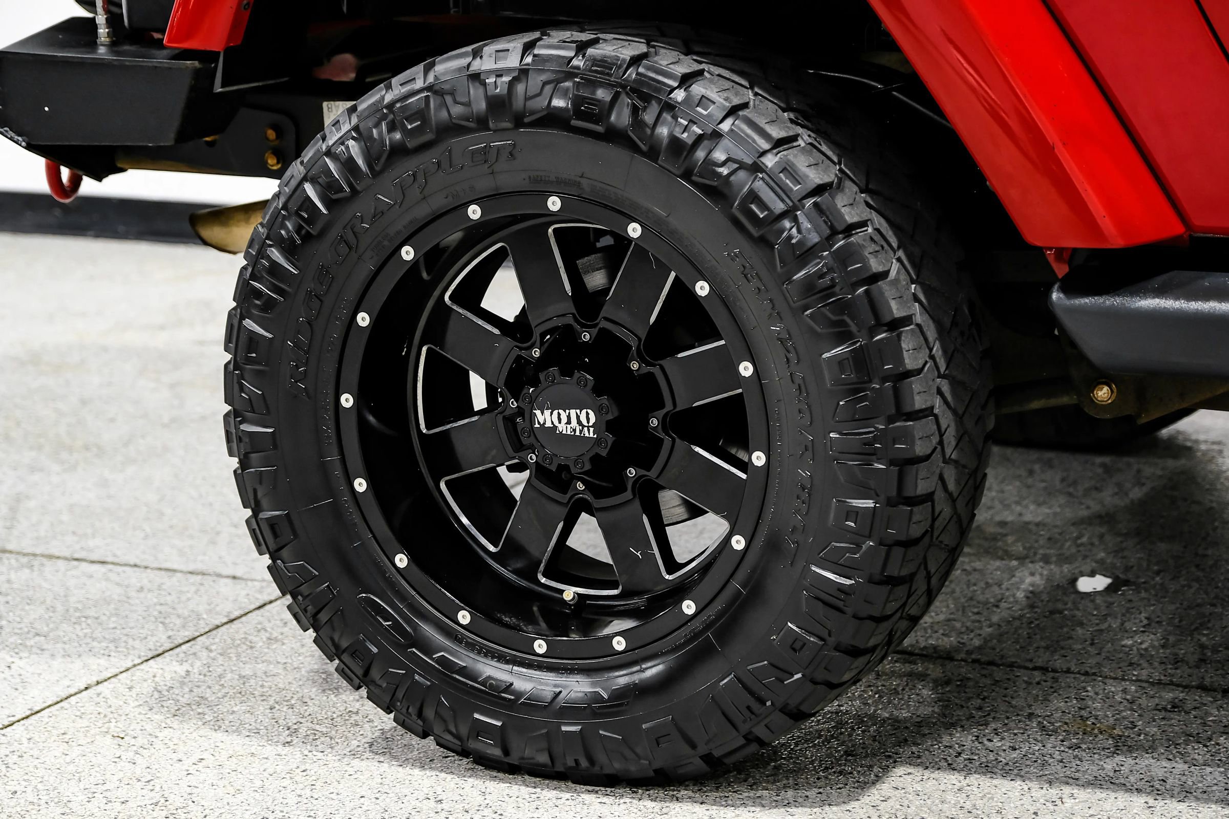 Used 2014 Jeep Wrangler Sahara w/ Connectivity Group image 48