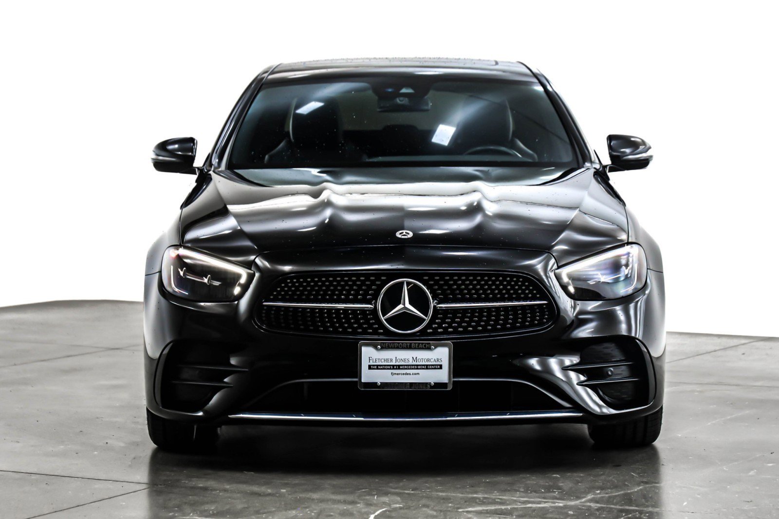 Used 2022 Mercedes-Benz E 350 Sedan image 4