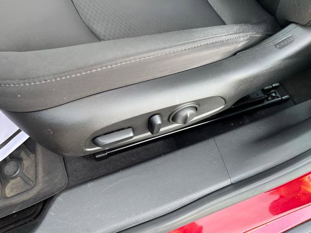 Used 2018 Chevrolet Malibu LT image 11