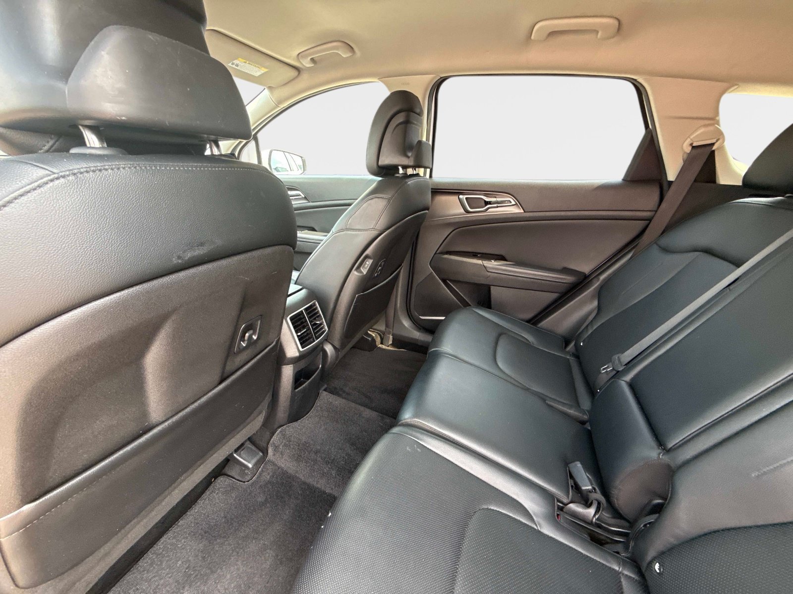 Used 2023 Kia Sportage EX FWD image 19
