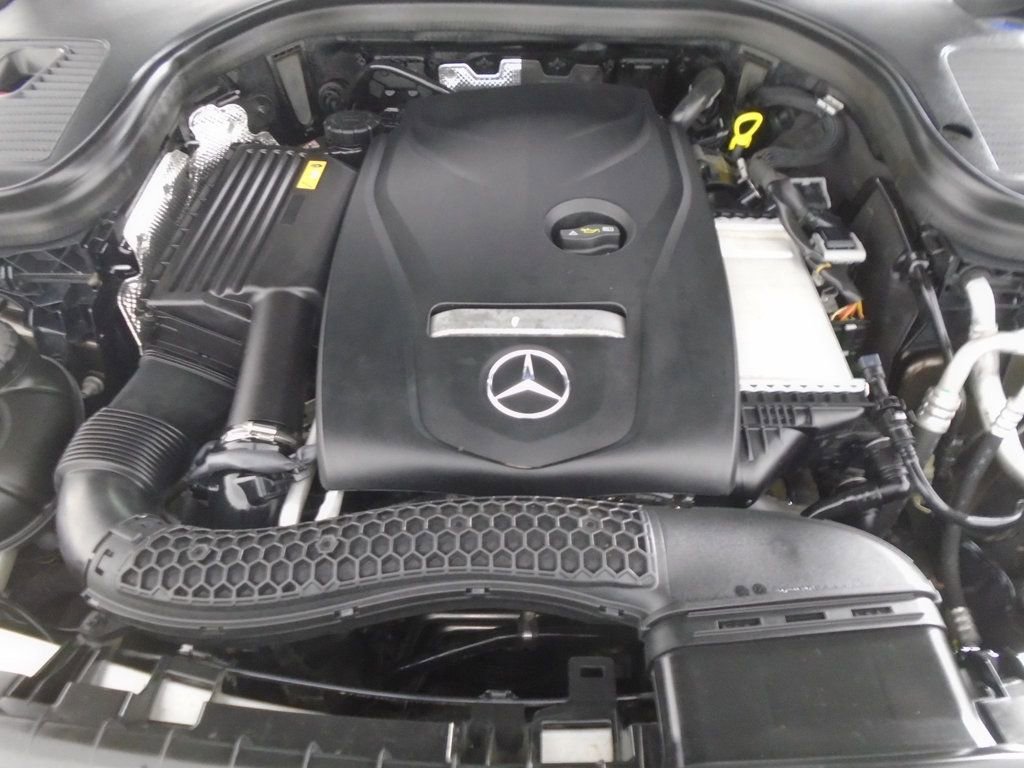 Used 2017 Mercedes-Benz GLC 300 4MATIC image 41