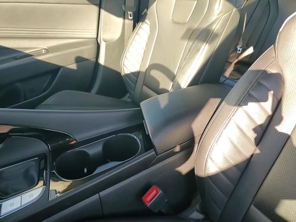 Certified 2024 Hyundai Elantra Limited image 20