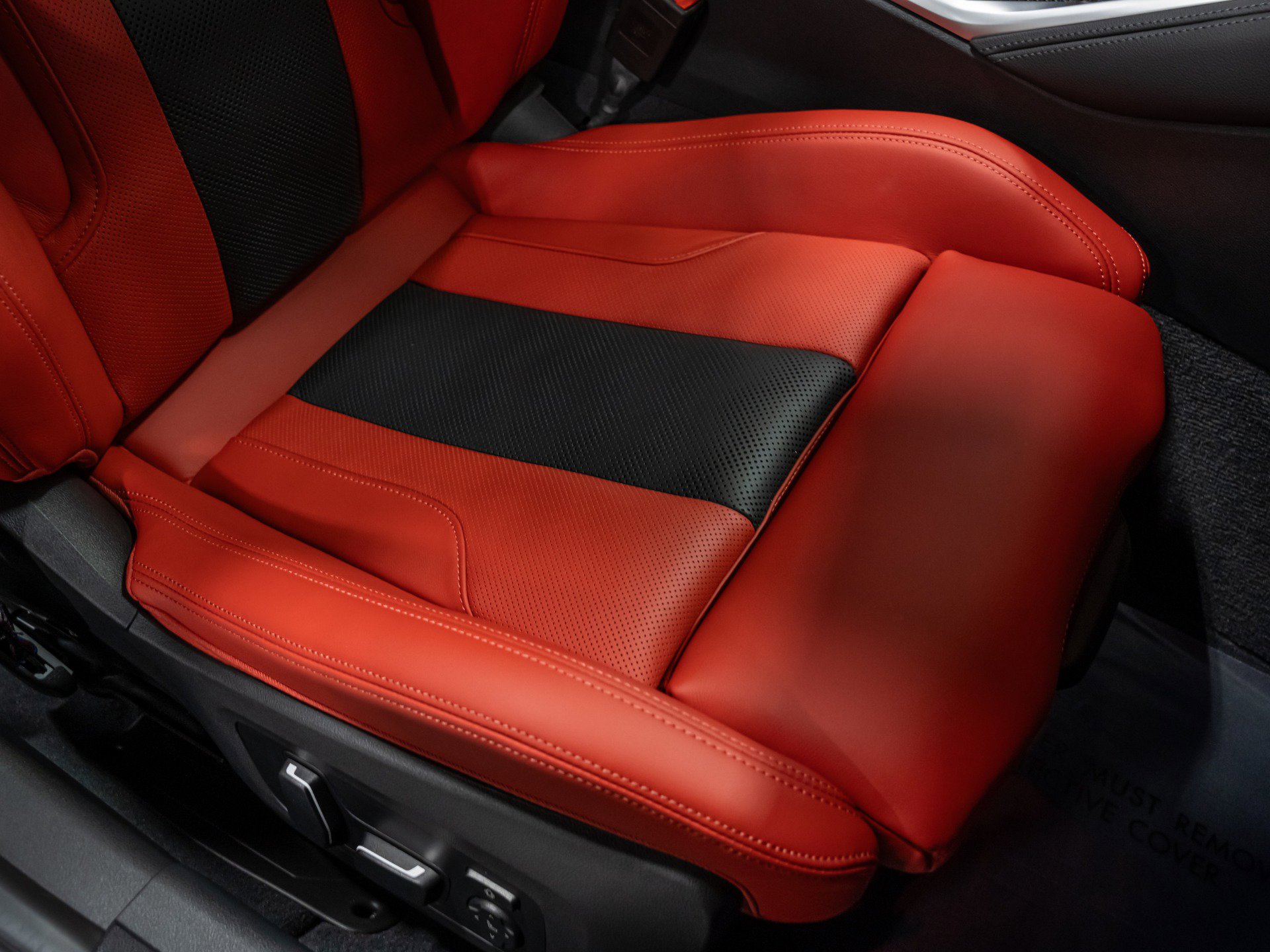 Used 2025 BMW M3 Competition w/ M Carbon Exterior Package image 63
