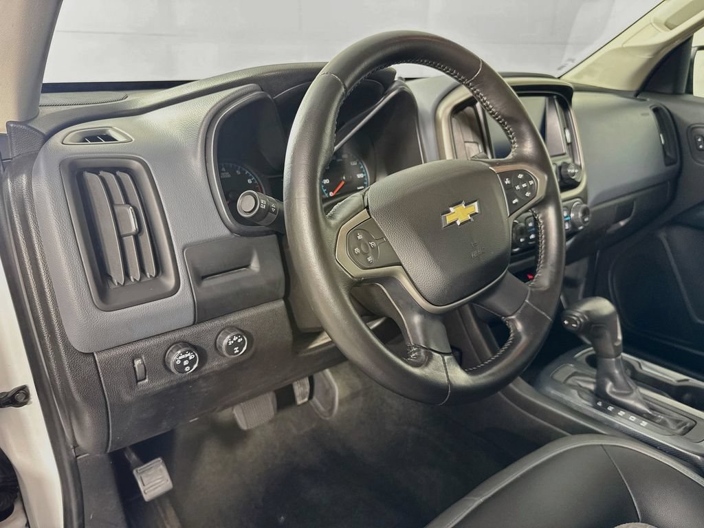 Used 2015 Chevrolet Colorado Z71 AWD/4WD image 9