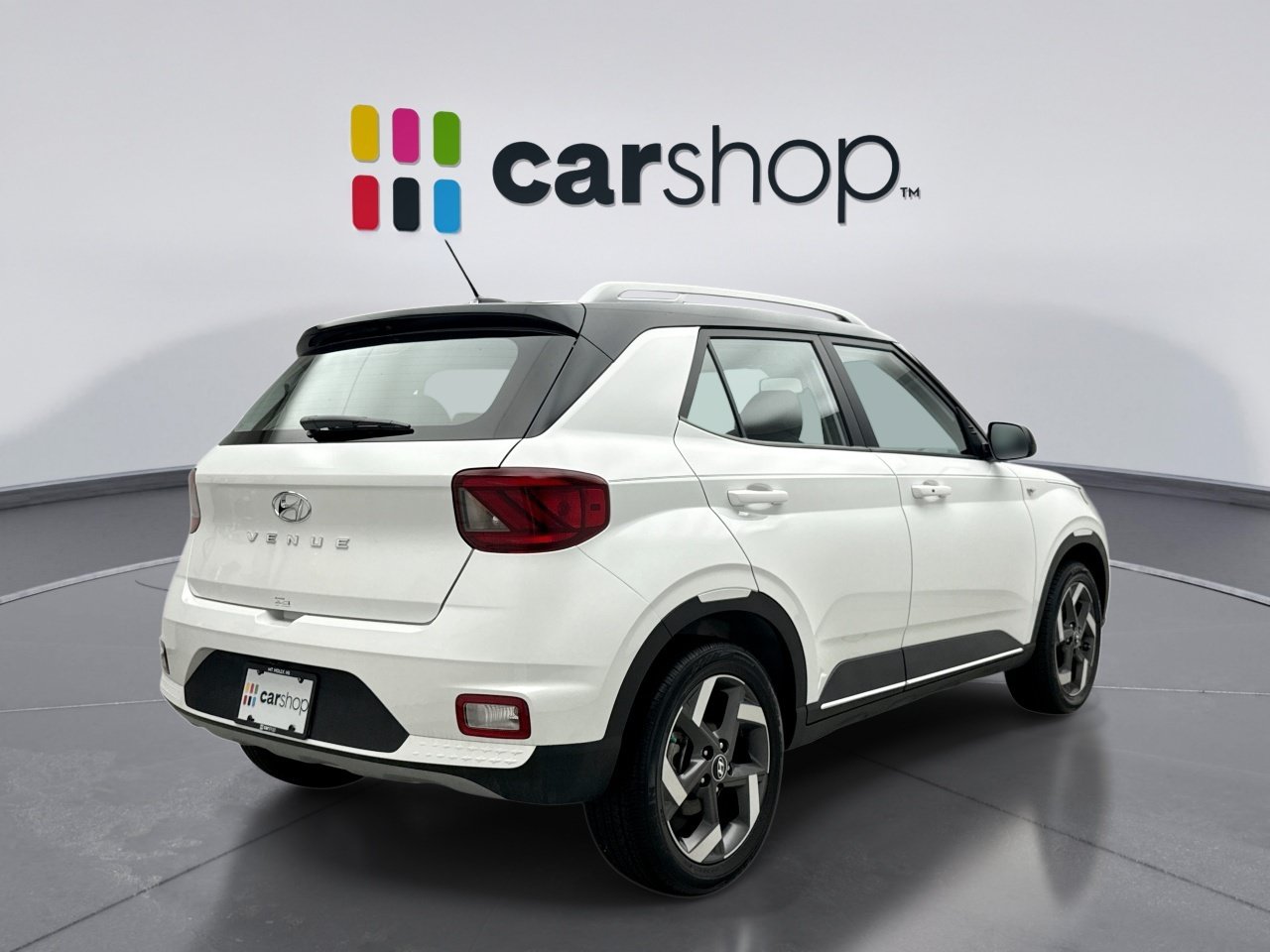 Used 2026 Hyundai Venue SEL FWD image 5