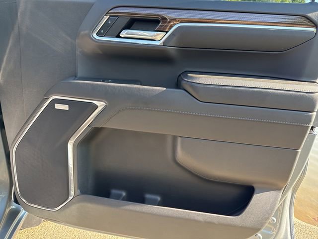 Used 2024 Chevrolet Silverado 1500 LT Trail Boss w/ Convenience Package II image 19