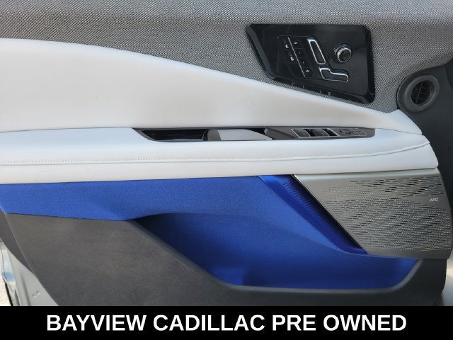 Used 2027 Cadillac Optiq Luxury RWD image 30