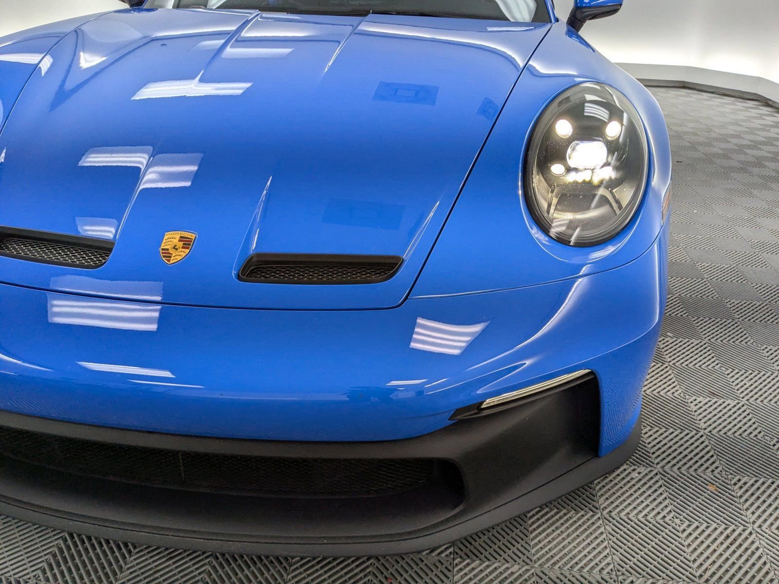 Certified 2022 Porsche 911 GT3 image 24