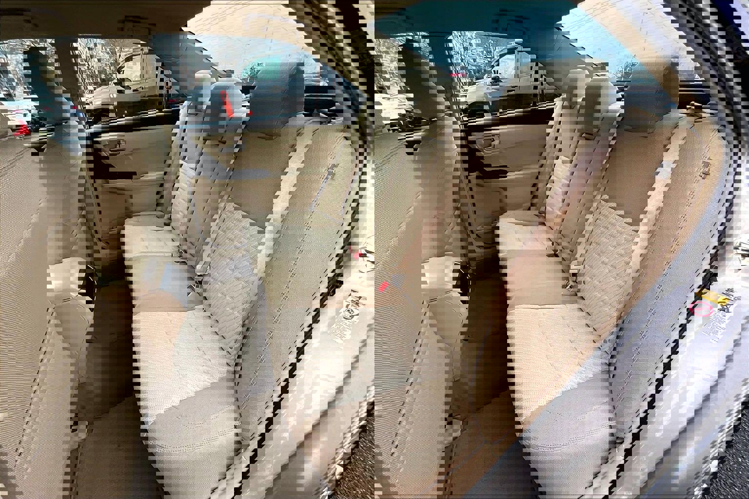 Used 2016 Toyota Camry LE image 24