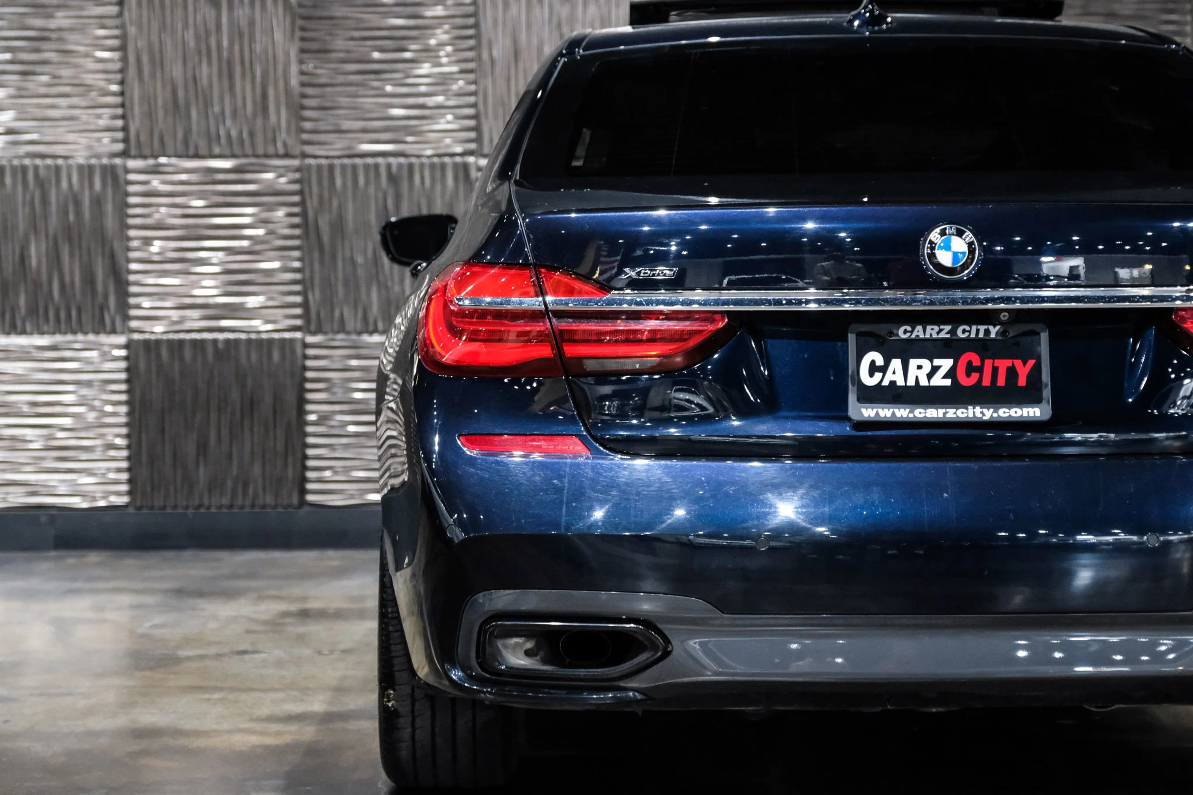 Used 2019 BMW 740i xDrive w/ Executive Package AWD/4WD image 48