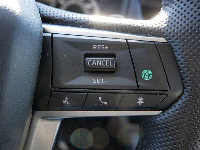 Used 2025 Mitsubishi Outlander SE image 24