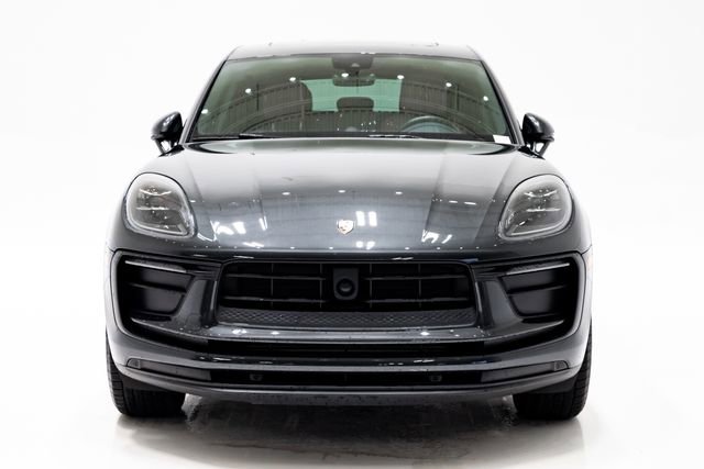 Used 2024 Porsche Macan AWD/4WD image 4