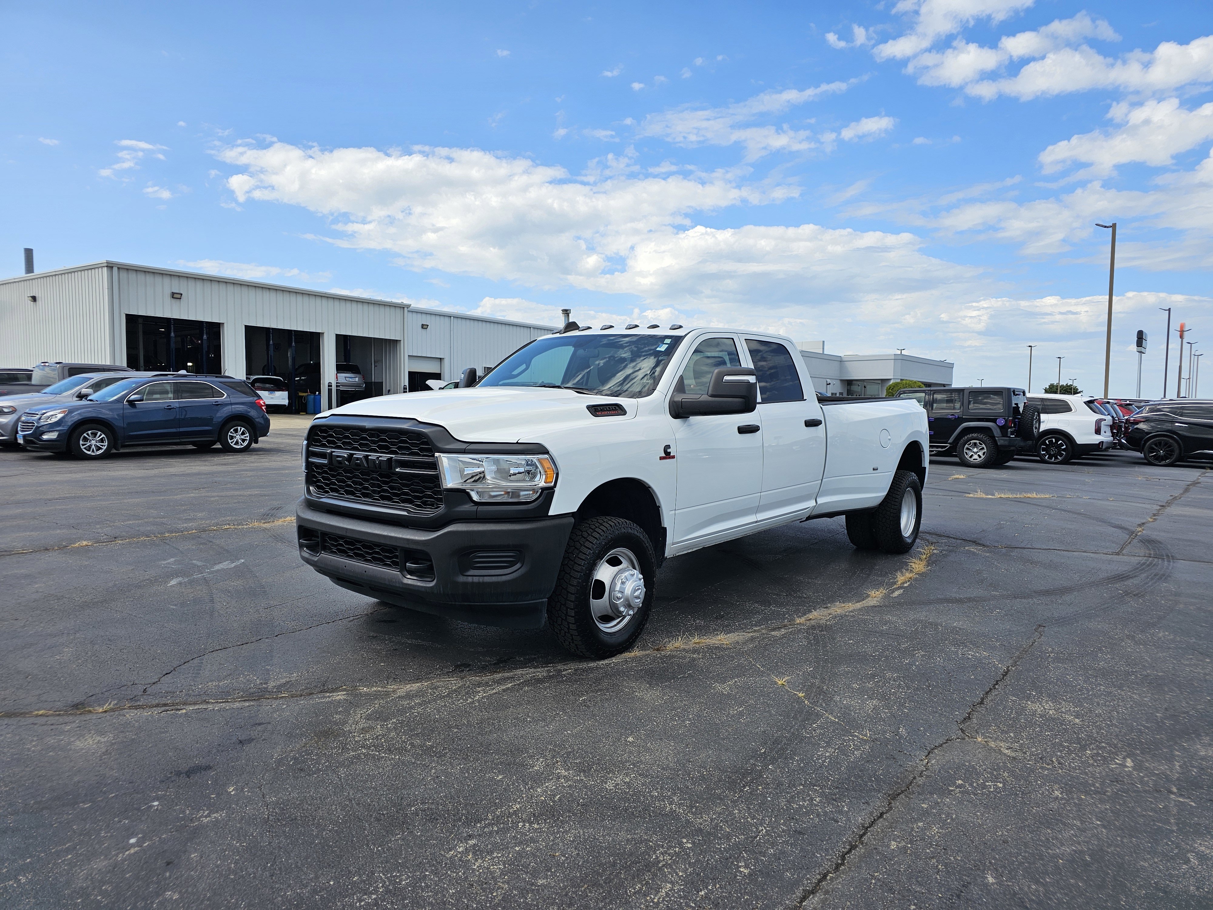 Used 2024 RAM 3500 Tradesman image 4
