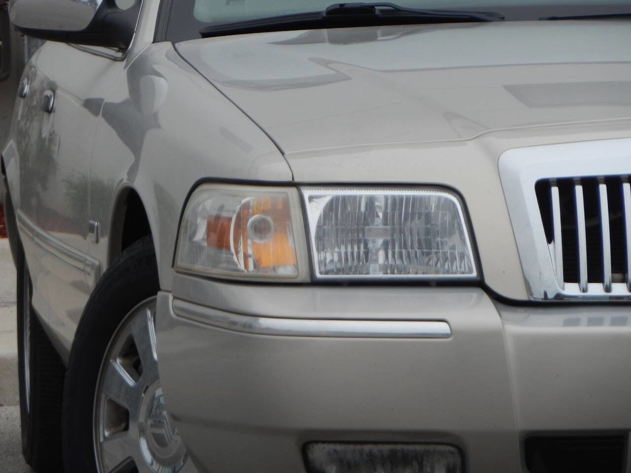 Used 2008 Mercury Grand Marquis LS RWD image 6