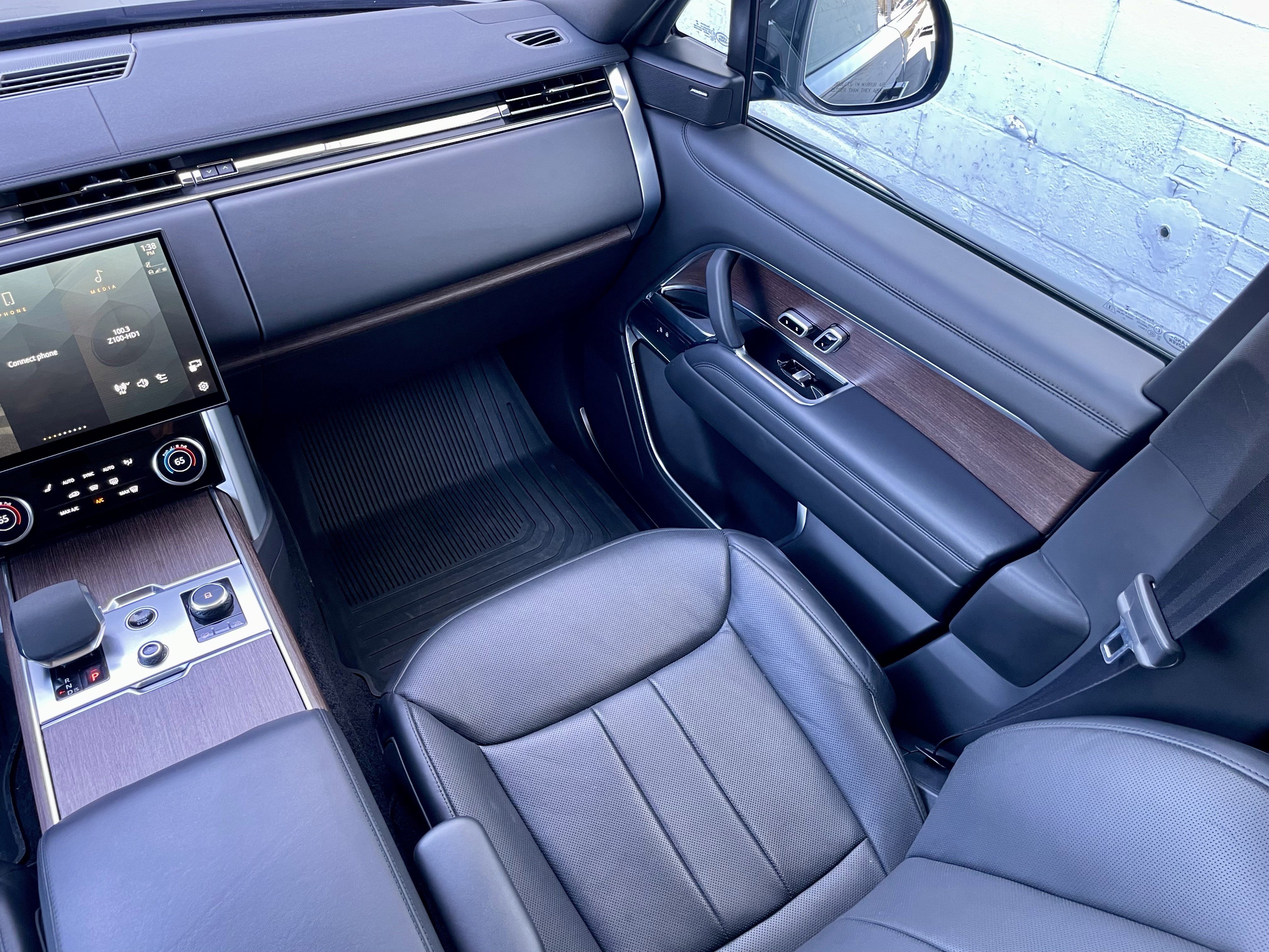 Used 2023 Land Rover Range Rover SE image 18